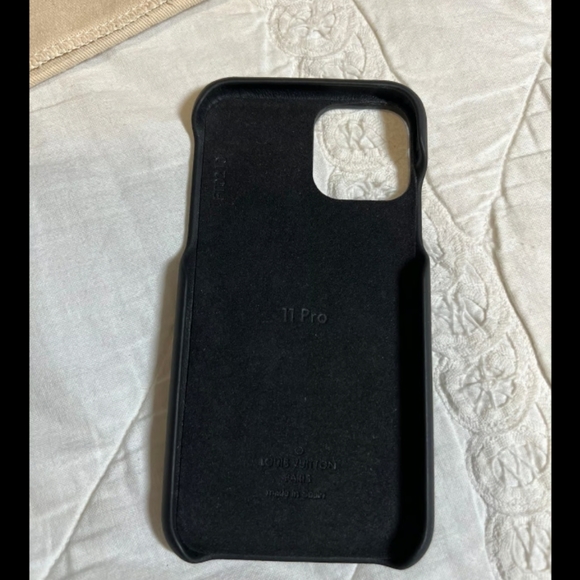 Louis Vuitton Damier Graphite iPhone 11 Pro Bumper Card Holder Case - Picture 2 of 4